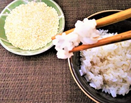 もち麦のカロリー 大さじ1 1合 100gでどれくらい つぶやきブログ